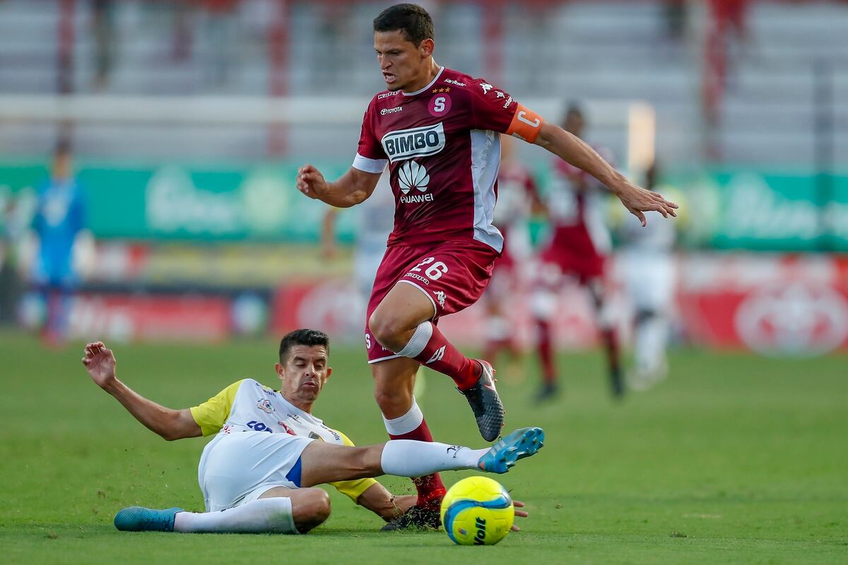 Saprissa enfrentará al América sin parte de su tridente ofensivo más habitual