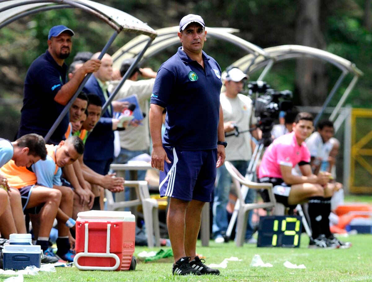 360 entrenadores han dirigido en Primera División de Costa Rica - La Nación