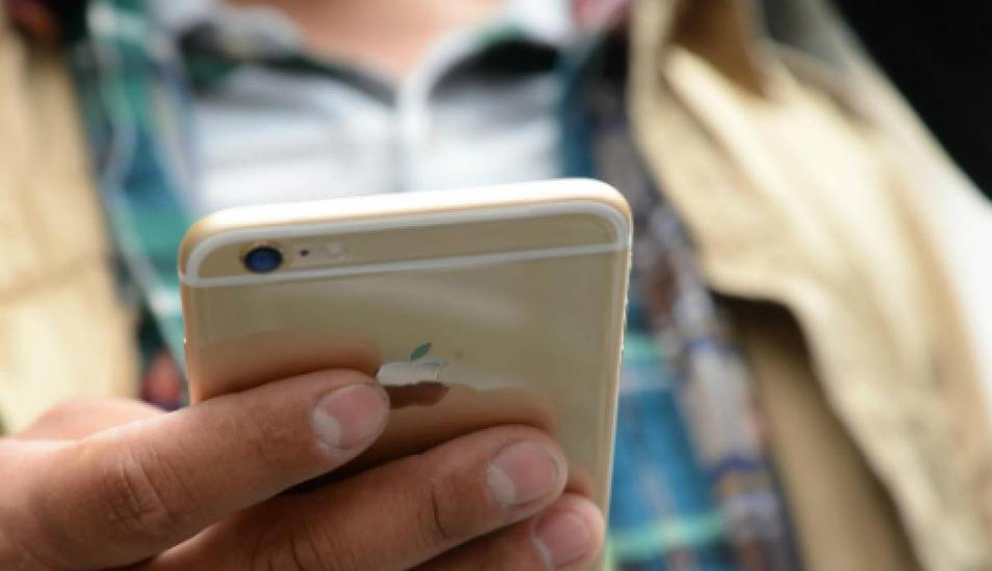 Smartphones de Apple exceden el nivel permitido de radiación: Chicago Tribune