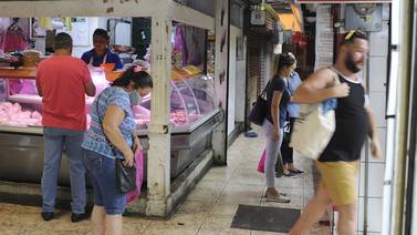 Para comprar en mercado de Alajuela será obligatorio usar mascarilla desde este lunes 