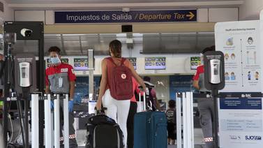 Promotora turística reporta cancelaciones de viajeros debido a costoso seguro 