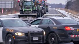 Ontario declara estado de emergencia por protesta de camioneros contra medidas sanitarias