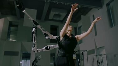 Como el villano de ‘Spiderman’: Investigadores diseñan brazos robóticos controlados por humanos en Japón