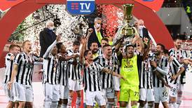 Juventus conquista la Copa de Italia y olvida por un momento su pésimo año