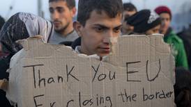 Unión Europea  pretende frenar más llegadas de    migrantes
