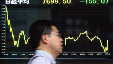 Bolsa de Japón cae 6,4% y arrastra a otros mercados