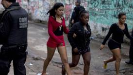 Policía ocupa violentas favelas de Río de Janeiro en manos del narcotráfico