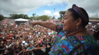 Rigoberta Menchú: “Yo no sería capaz  de usar un arma”