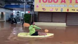 Fuertes lluvias provocan inundaciones en varios sectores de Jacó y Caldera