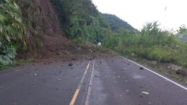 Ruta 32 y Cambronero permanecerán cerradas tras caída de material sobre la carretera