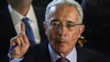 Jueza ordena 'libertad inmediata’ de expresidente colombiano Álvaro Uribe
