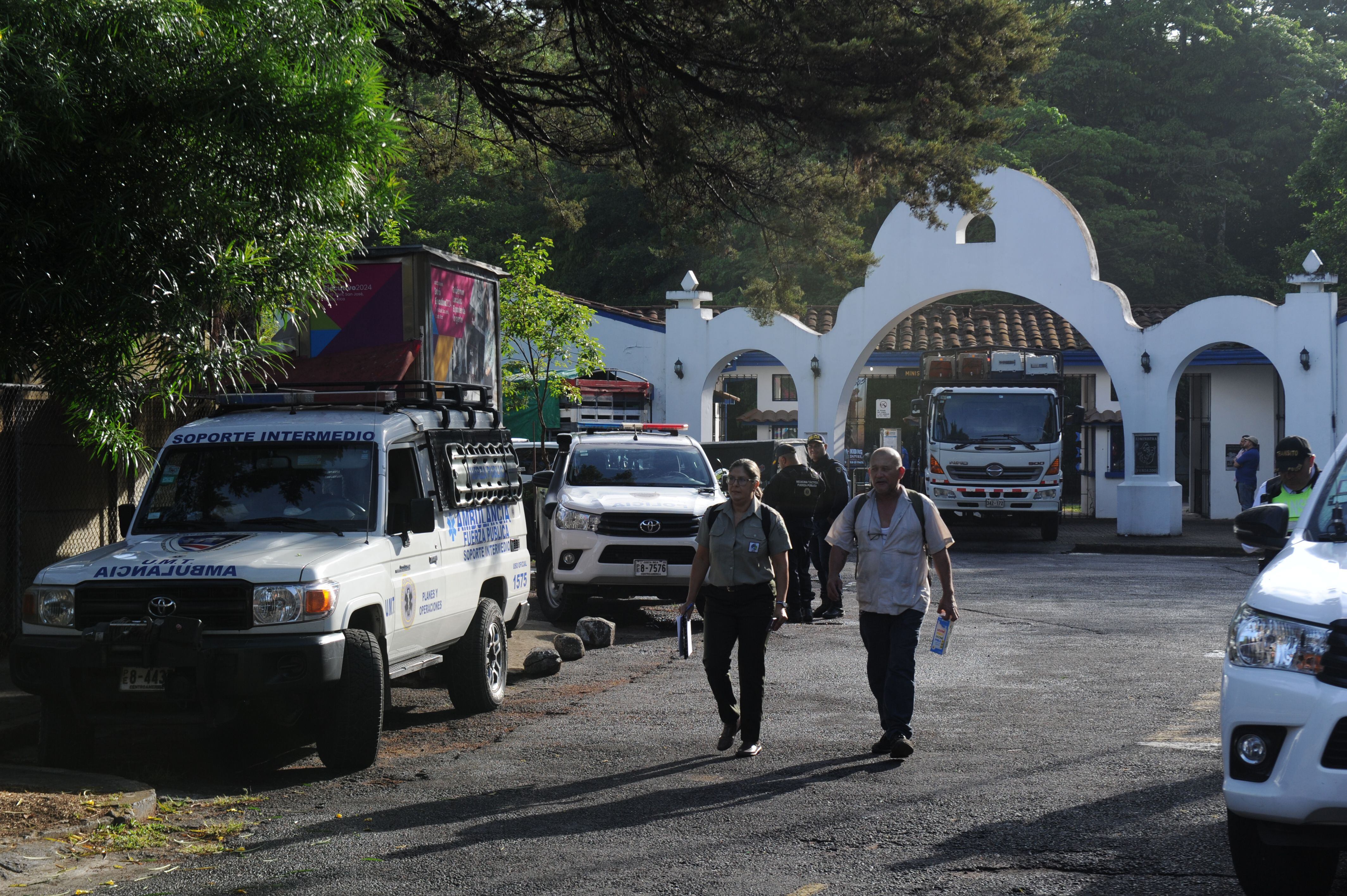 Minutos después de las 6 a. m. de este sábado comenzó el traslado de los animales en cautiverio del Zoológico Simón Bolívar.
