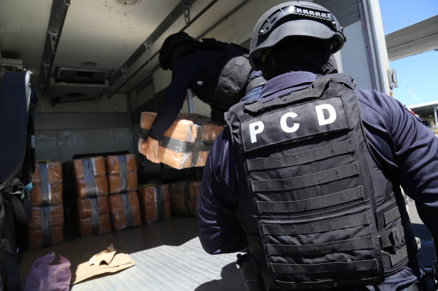 Policía decomisa 1724 kilos de marihuana y 36 de cocaína