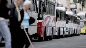Aresep evalúa  subir tarifas de buses ¢77 en promedio