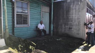 Médica halla a hombre fallecido con covid-19 en estado de descomposición dentro de vivienda en San José 