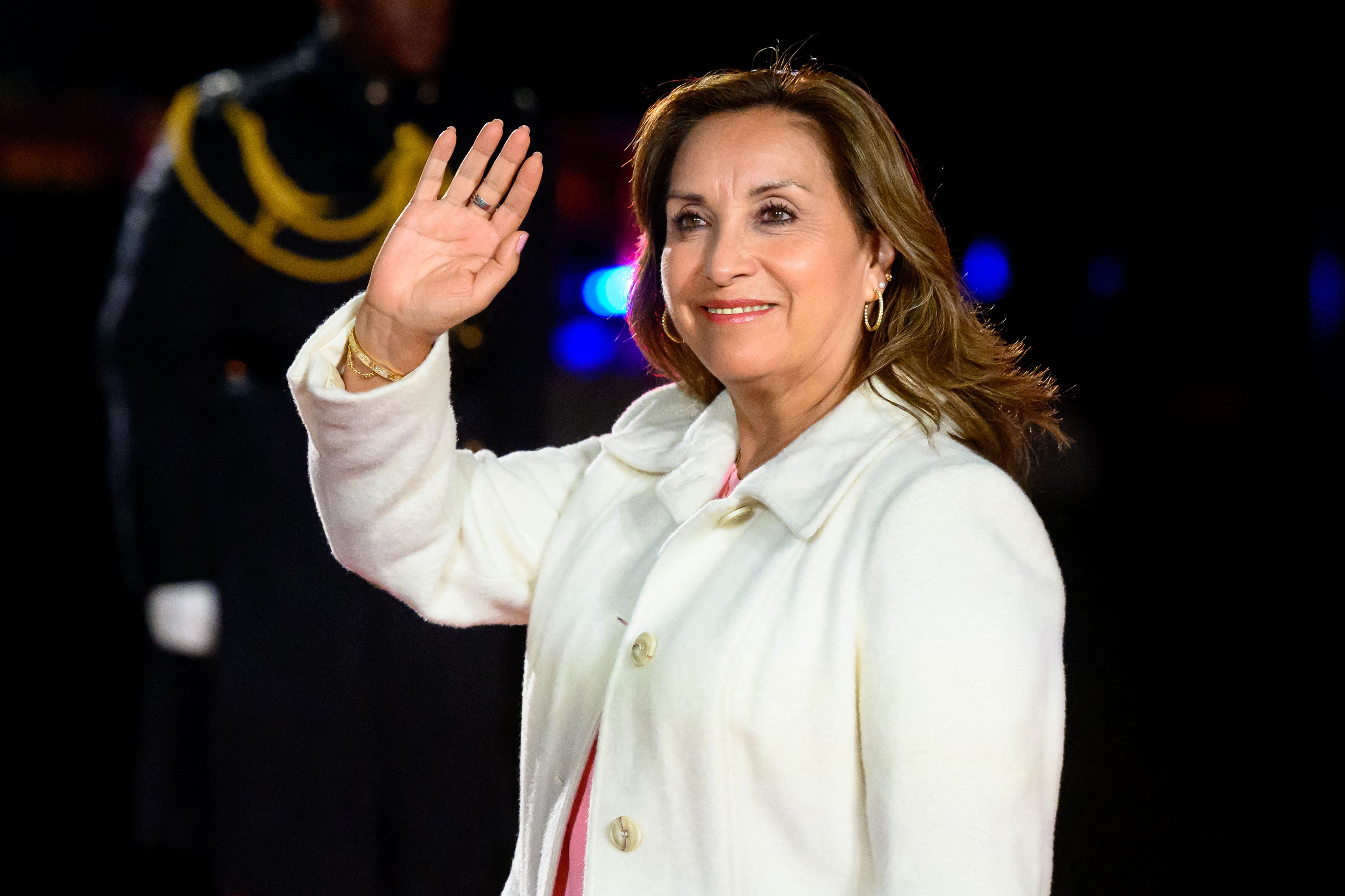 Dina Boluarte, presidenta de Perú, vive un momento convulso. Es investigada por la desactivación del Equipo Especial Policial de Apoyo al Equipo Especial de Fiscales Contra la Corrupción en el Poder (Eficcop).