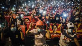 Represión de protestas contra golpe militar deja al menos 18 muertos en Birmania