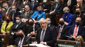 Boris Johnson pide disculpas por asistir a fiesta durante el confinamiento