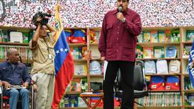 Maduro descarta negociar con oposición salida electoral a la crisis