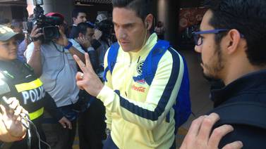 Portero del América Moisés Muñoz regresaría a México por lesión en la pantorrilla derecha
