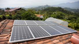UCR verá posibles daños por  paneles solares en red eléctrica 