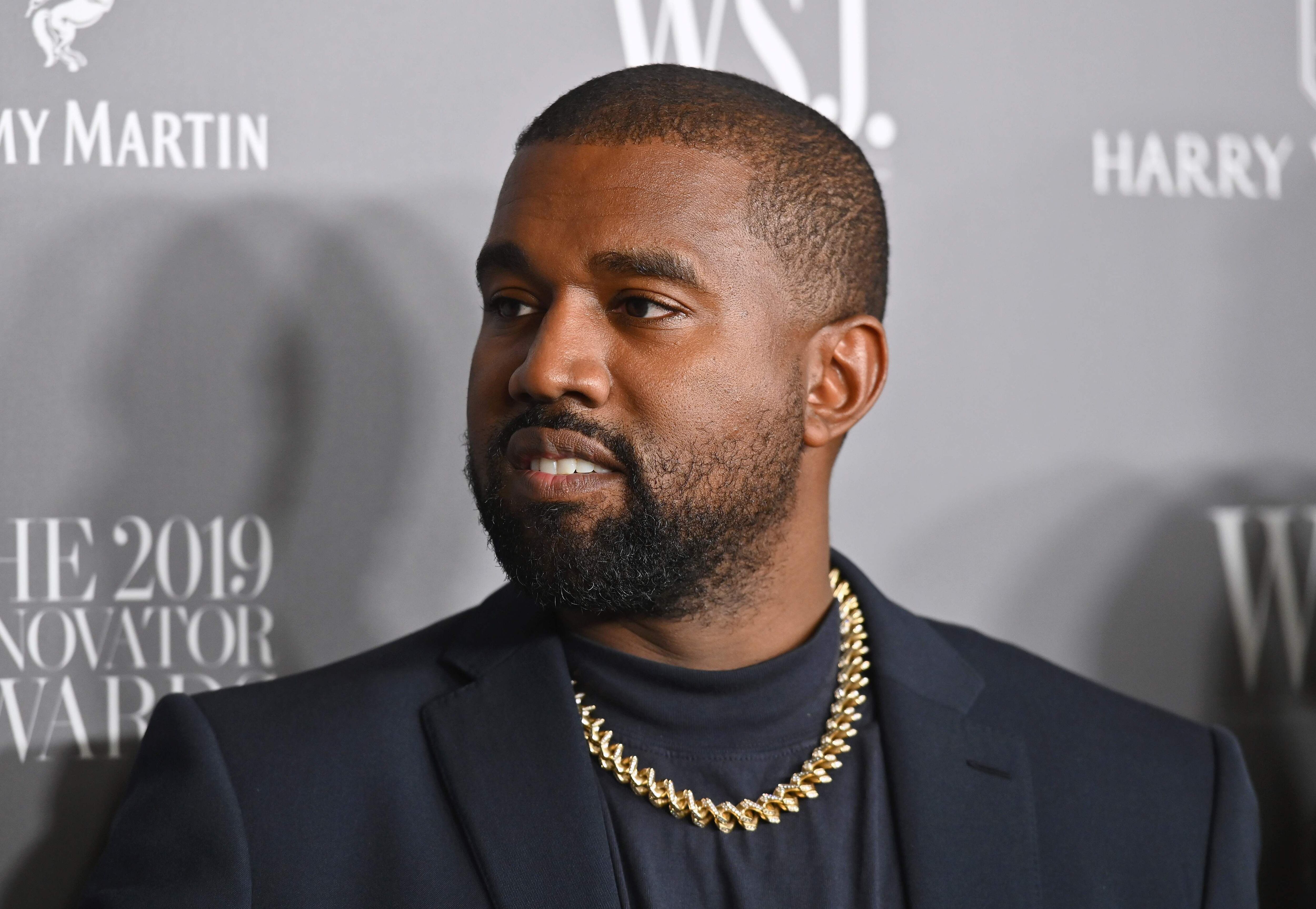 Kanye West todavía no ha anunciado cuándo lanzará su productora de cine para adultos.
