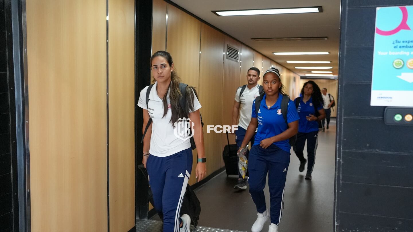 La Selección Femenina de Costa Rica llegó a República Dominicana, donde este jueves jugará contra Haití, en la eliminatoria para la Copa Oro.