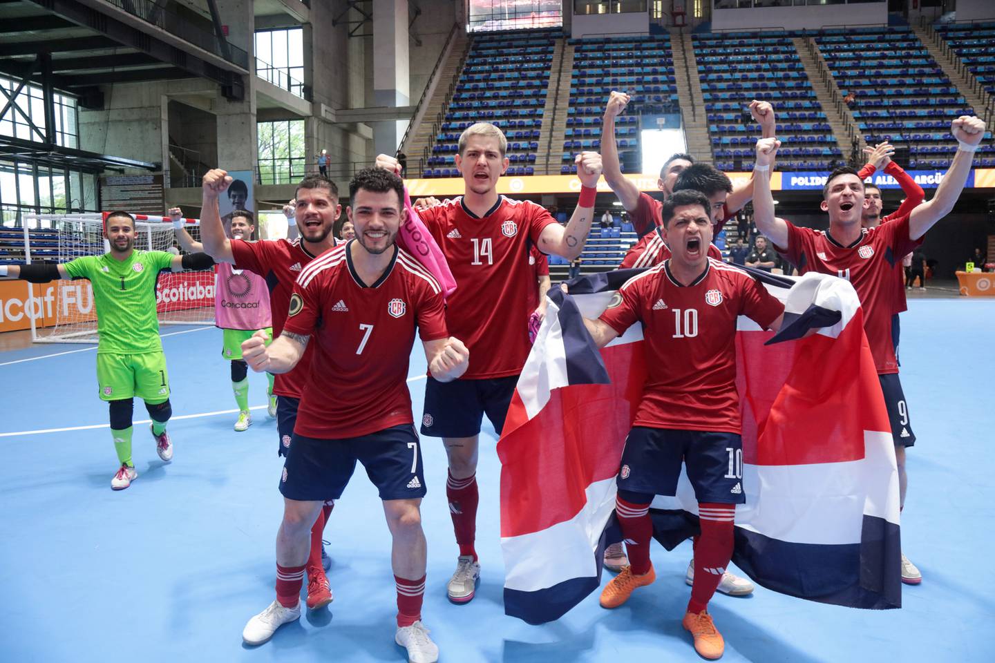 La Selección de Costa Rica de futsal celebra su clasificación al Mundial de Uzbekistán.
