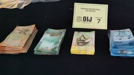 ¢2,3 millones en efectivo guardaba ‘jefe’ de venta droga en mercado central de Heredia