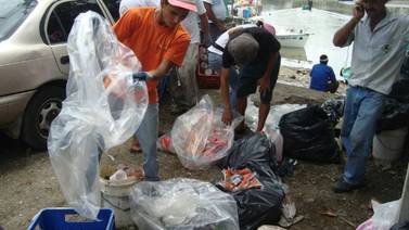 Voluntarios sacaron  cuatro toneladas de basura en El Cocal de Quepos