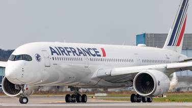 Air France ofrecerá vuelo diario San José-París por cuatro meses más