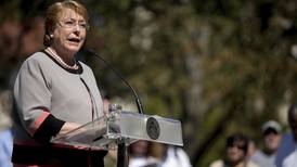 Michelle Bachelet pide perdón a indígenas mapuches por "horrores" históricos
