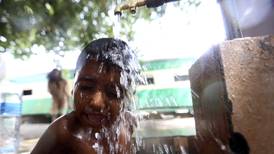 Ola de calor sofoca y mata a casi 700 personas en Pakistán