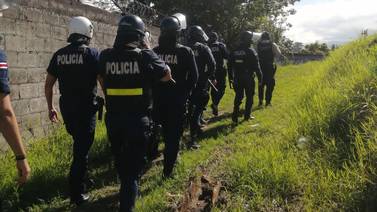 Municipalidades demuelen estructuras usadas para narcomenudeo en San José y Alajuelita