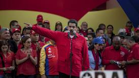Expresidentes insisten a Solís en que invoque Carta Democrática de OEA por crisis en Venezuela