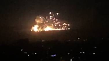 Israel confirma fuertes bombardeos a sitios militares en Siria