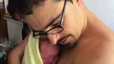  José María Villalta disfruta su paternidad por segunda ocasión
