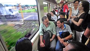 Problemas mecánicos en tren a Cartago impidió realizar dos viajes esta mañana