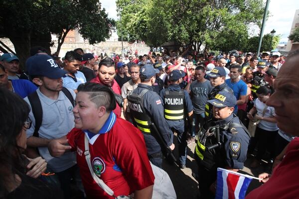 Manifestación en el parque la Merced. FOTO: Graciela Solís