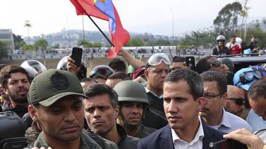 Rebelión contra Maduro flaquea por falta de apoyo en los cuarteles