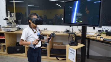 Escolares se aventuraron en un recorrido de realidad virtual en Intel