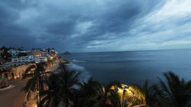 Huracán Willa lleva nubes a las costas del  Pacífico de México