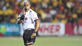 Randall Poveda repite de árbitro entre Alajuelense y Herediano