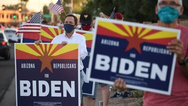 Arrepentidos, jóvenes y latinos podrían inclinar el estado de Arizona en favor de Joe Biden