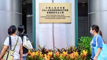 China transforma un hotel en la nueva agencia de seguridad nacional en Hong Kong