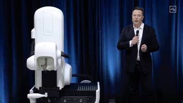 Empresa de Elon Musk anuncia que recibió autorización para ensayar implantes cerebrales en humanos