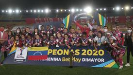 Portera tica Daniela Solera se proclama campeona del fútbol colombiano con el Independiente de Santa Fe