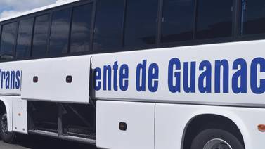 Tribunal frena entrega del servicio de bus entre San José y Nicoya a nueva compañía