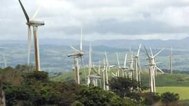 Fuertes vientos impiden a plantas eólicas generar electricidad