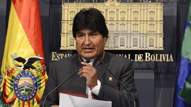 Bolivia acepta relaciones con Chile en busca de acceso al mar